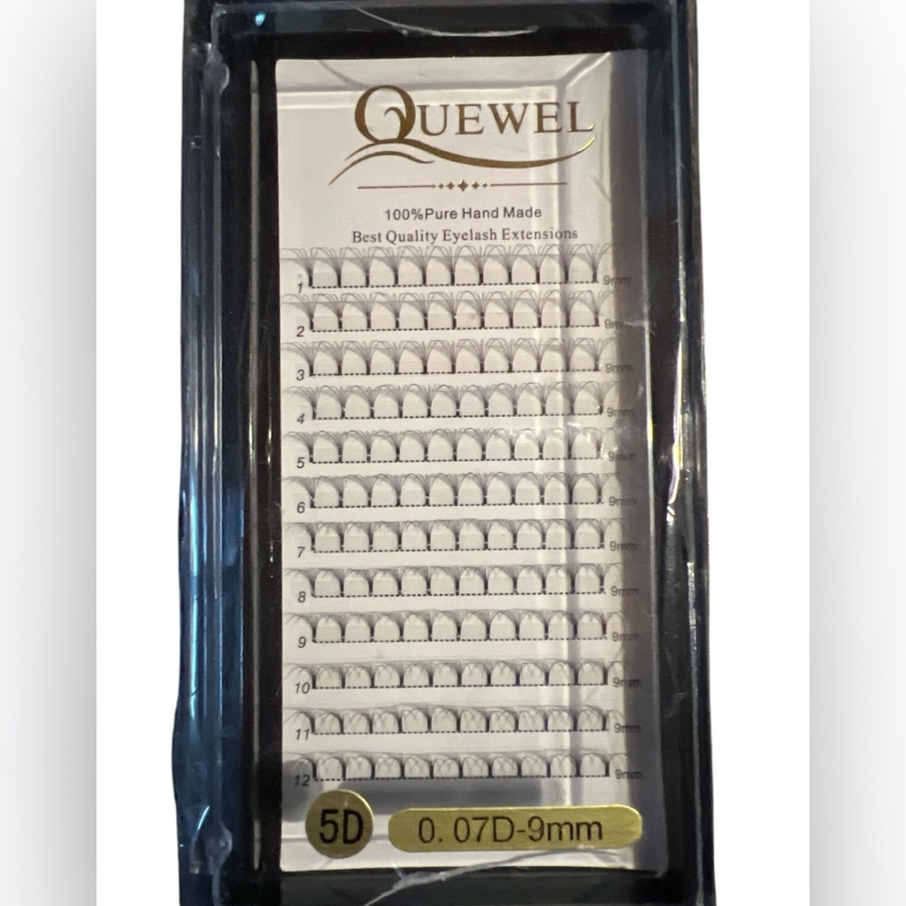 NWT Quewel eyelash extensions